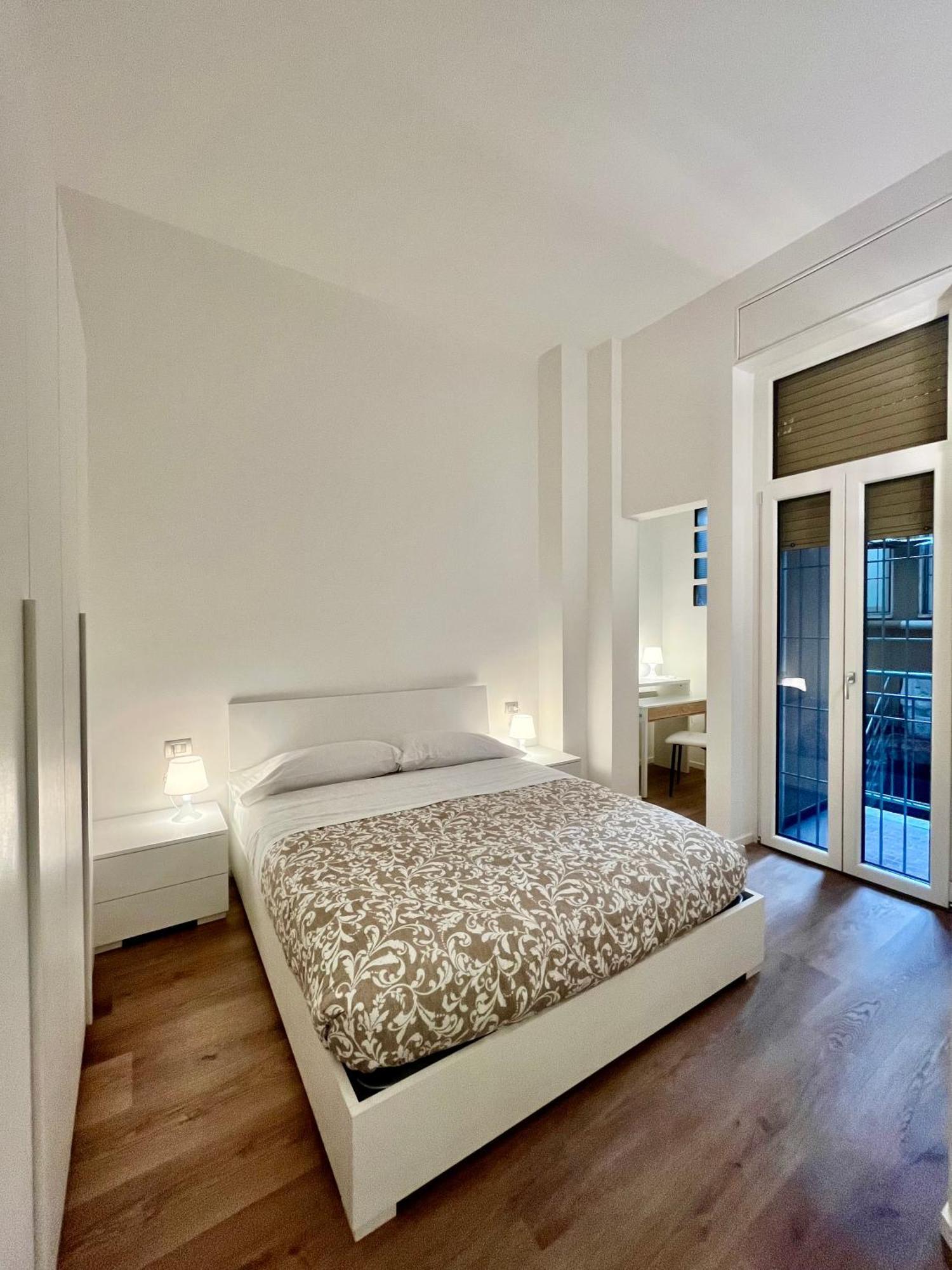 Central Side Apartment Milan Luaran gambar