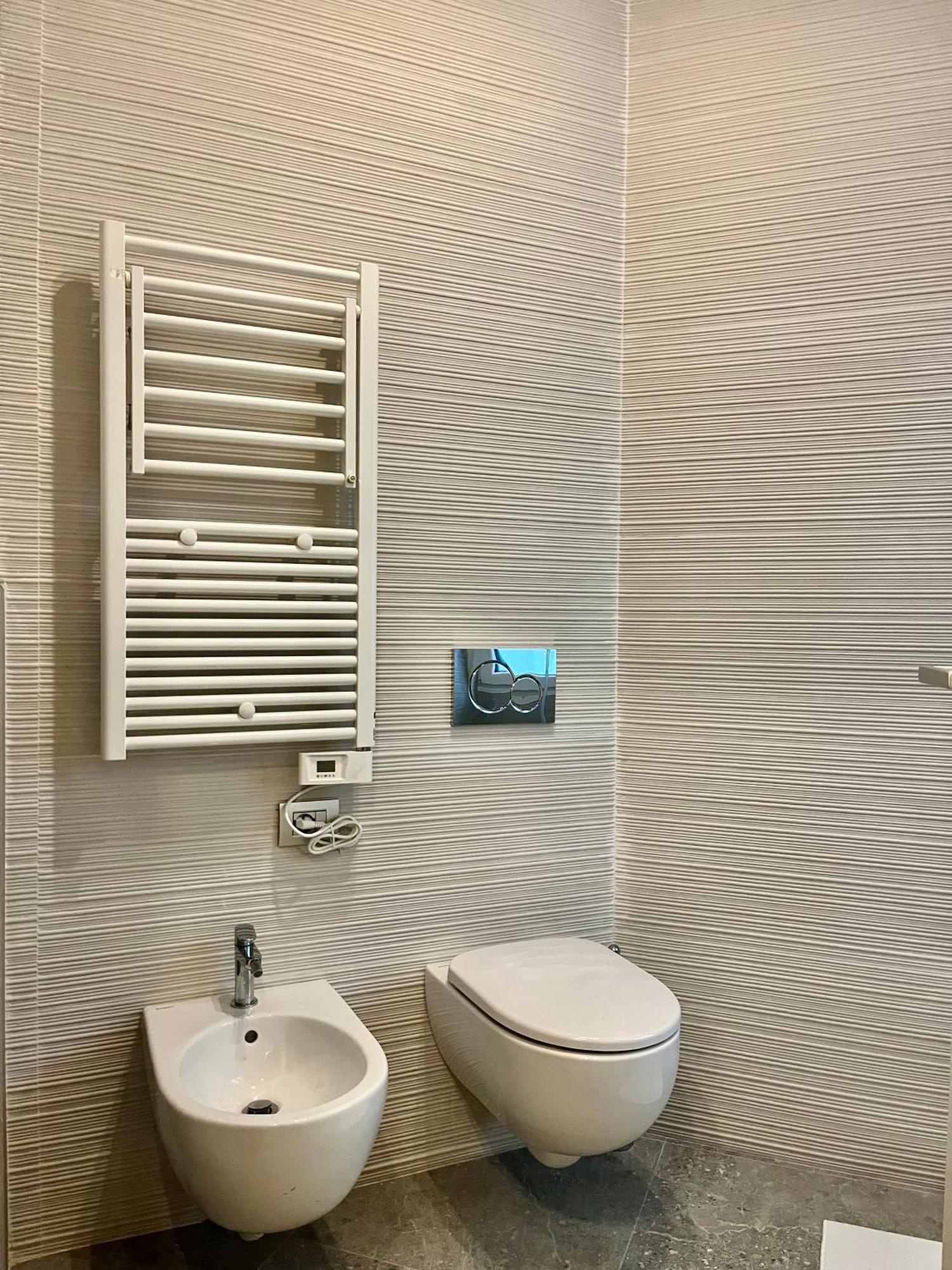 Central Side Apartment Milan Luaran gambar