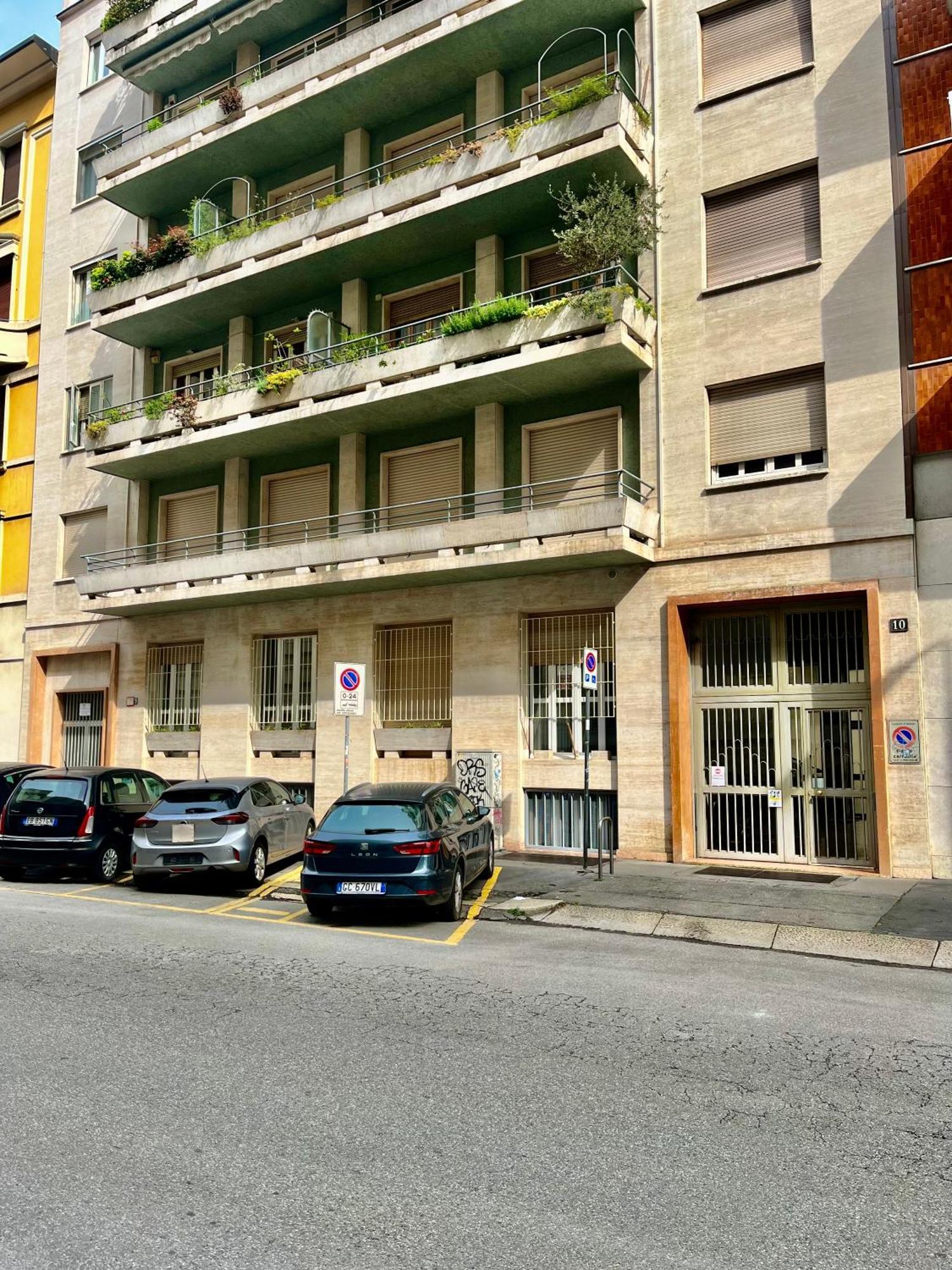 Central Side Apartment Milan Luaran gambar